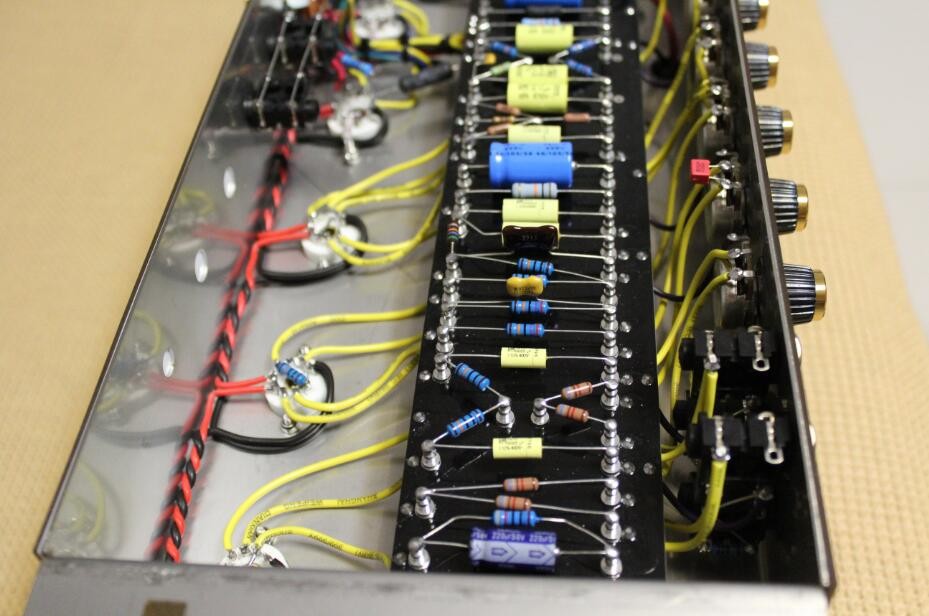 Custom Grand JTM45 Handmade Amp Head 50W in Black with Imported Gold Stripe AAAAA Grade Cabinet