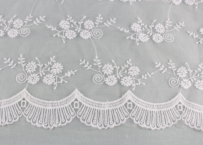 Floral Embroidery Bridal Scalloped Edges Lace Fabric For Off White Wedding Gowns