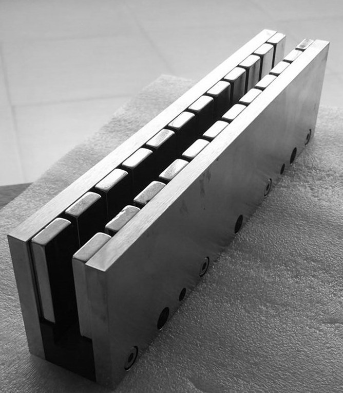 20-500 Degree Electric Motor Permanent Magnet , NdFeB Linear Motor Magnet Assembly