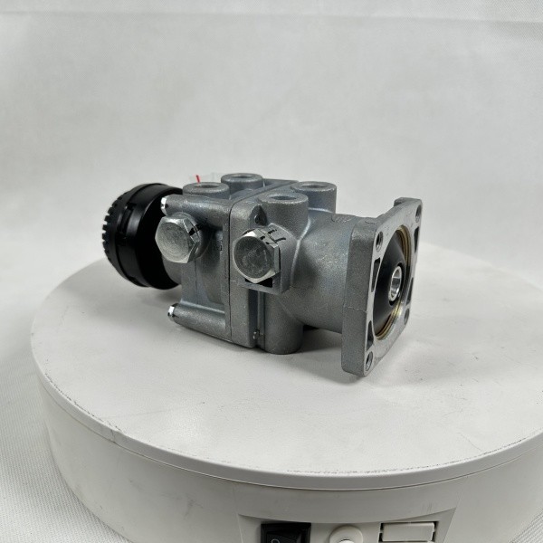Brake master cylinder chassis spare parts 3514-00027 for Yutong bus