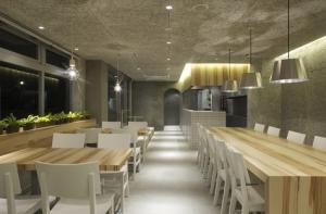 China Fireproof 20mm Waterproof Fiber Cement Board Flooring Panel 100% Non Asbestos wholesale