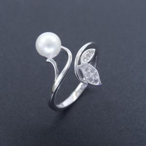 China Lady Charm Silver Pearl Ring Real 925 Simulation Flower Design wholesale