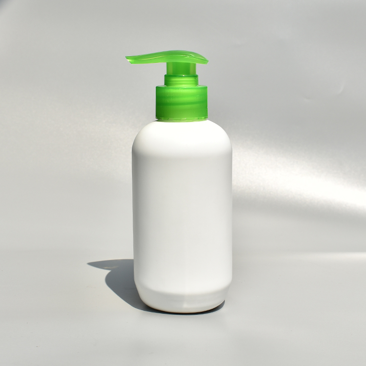 Soft Touch 250ml Pump Dispenser Bottles For Lotion Neck Finish 28/410