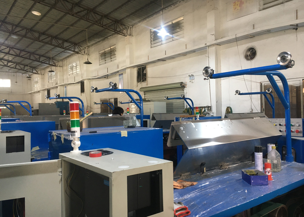 Plastic Copper Wire Drawing Machine With Annaeler