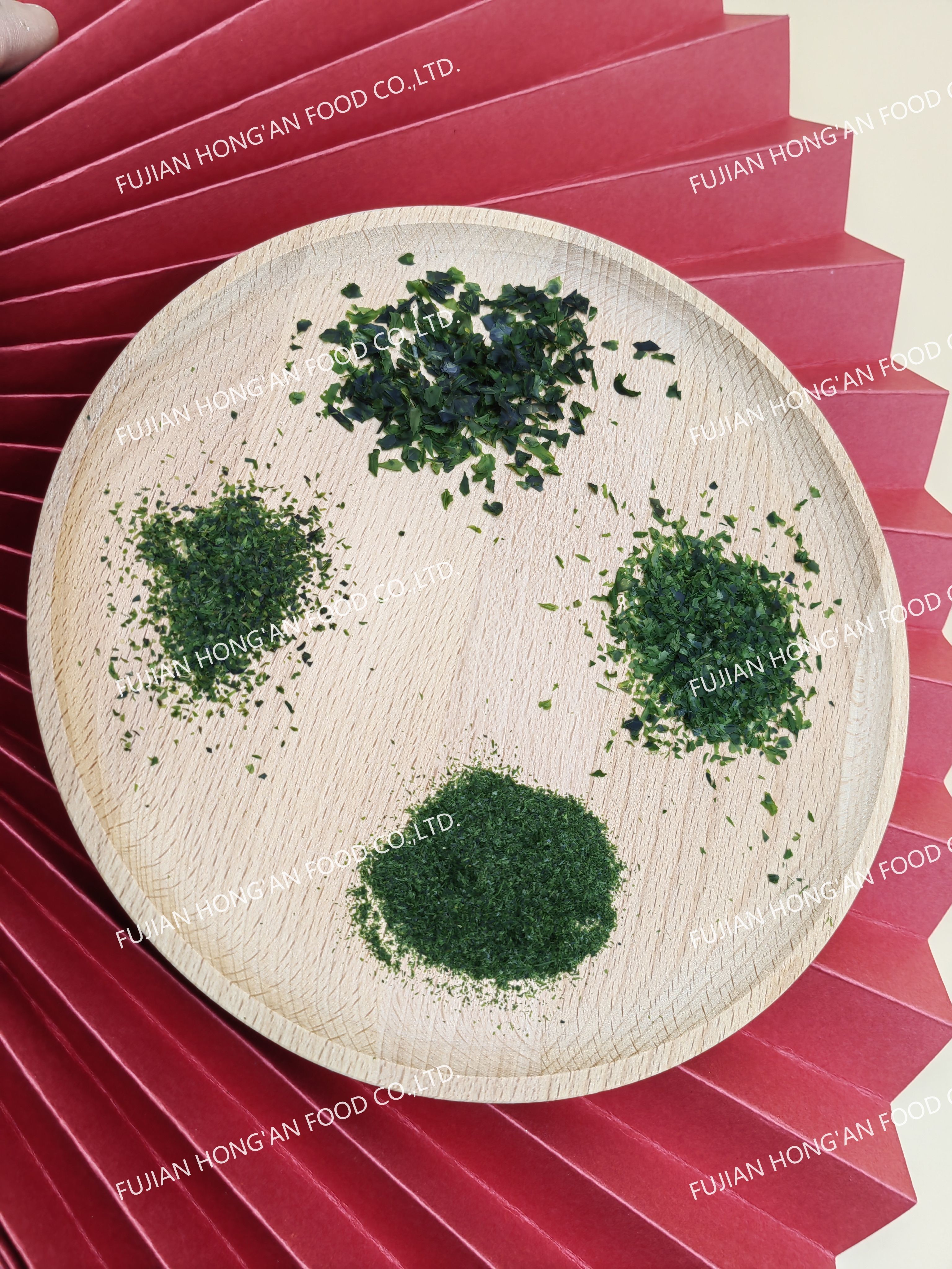 Customizable Dried Sea Lettuce Umami Taste , Green Laver Seaweed Thin Sheets