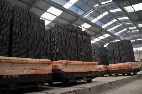 CrO Content % International Standard Silicon Carbide Bricks for Industrial Furnaces