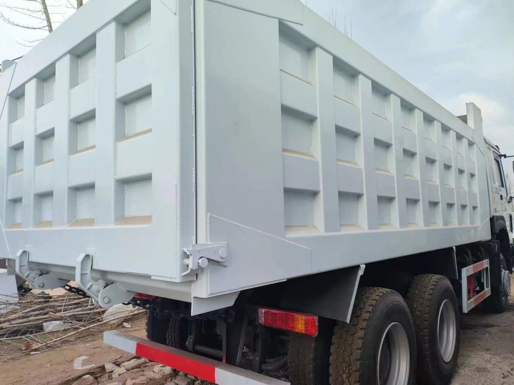HOWO Heavy Dump Truck 6X4 with 18 Cubic Meters Capacity