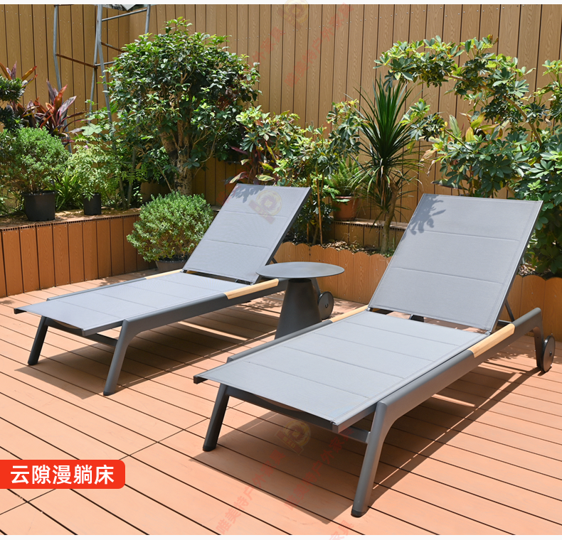 "Outdoor swimming pool lounge chair, villa courtyard hotel, outdoor leisure solid wood lounge bed, homestay, beachside anti-corrosion wood beach chair