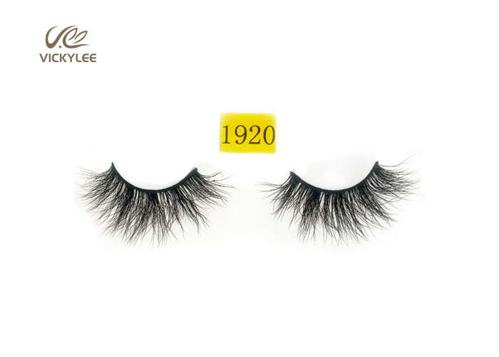 Handcrafted Fan Shaped 31mm Dramatic Fake Eyelashes