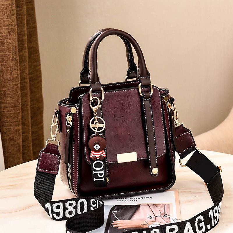 Custom Logo Avaliable Small Luxury Hand Bag for Business Performance
