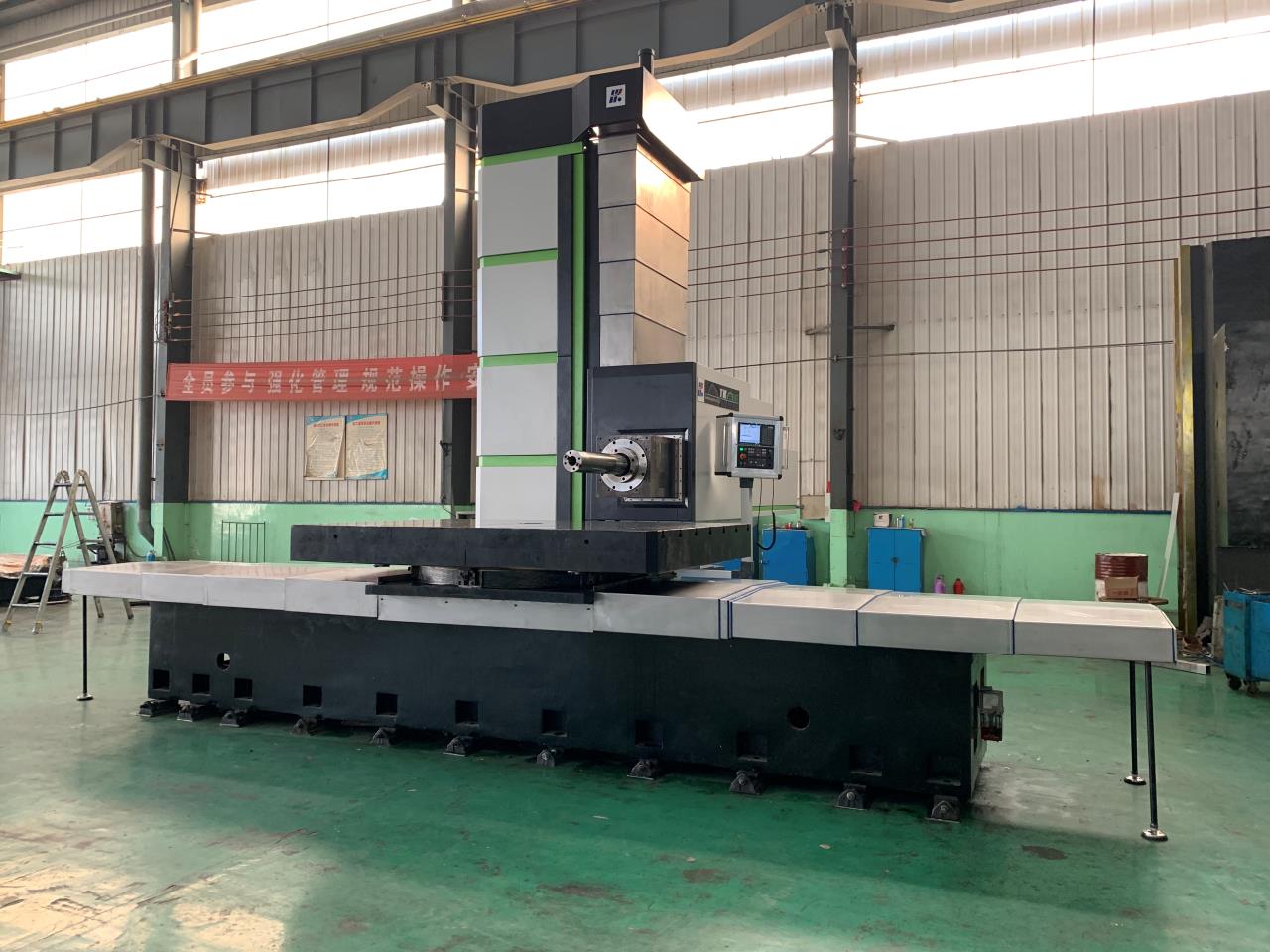 15kW Spindle Motor PLC Controlled Horizontal Boring Milling Machine for Big Projects